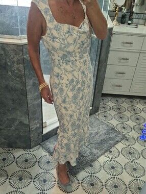 Hutch Feminine Blue Floral Square-Neck Midi Dress